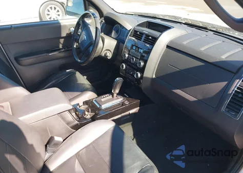 2011 Ford Escape Limited z USA, uszkodzony, nr VIN 1FMCU0EG1BKB10162